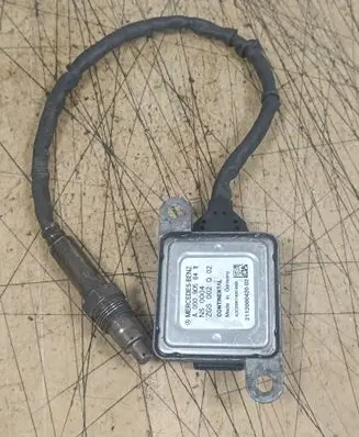 Mercedes-Benz V Class W447 Lambda probe sensor A0009058411