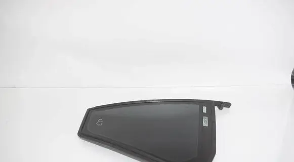 BMW 5 G30 G31 G38 Rear vent window glass 7336996 51357336996 2711112