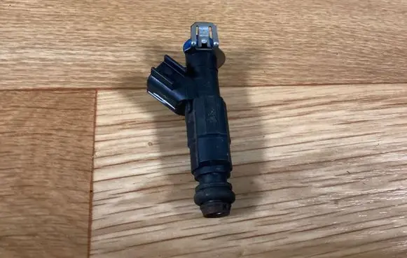 Fuel injector