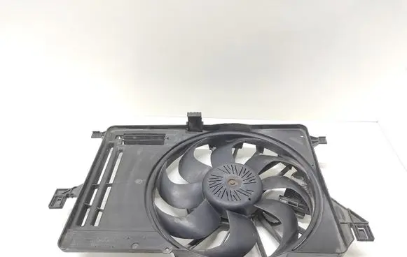 Ford Ecosport Electric radiator cooling fan 8V618C607EB