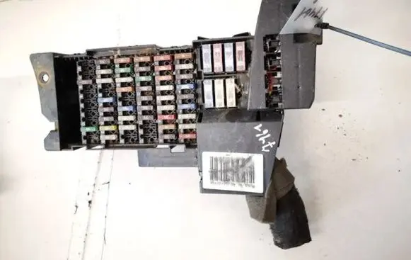 Mercedes-Benz B W245 Fuse box set 1695451740
