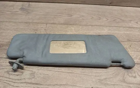 Mercedes-Benz E W124 Sun visor