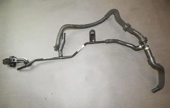 Volkswagen PASSAT B8 Engine coolant pipe/hose 5Q0121064BB