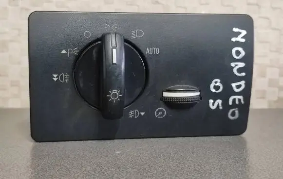 Ford Mondeo Mk III Light switch 4S7T13A024KA