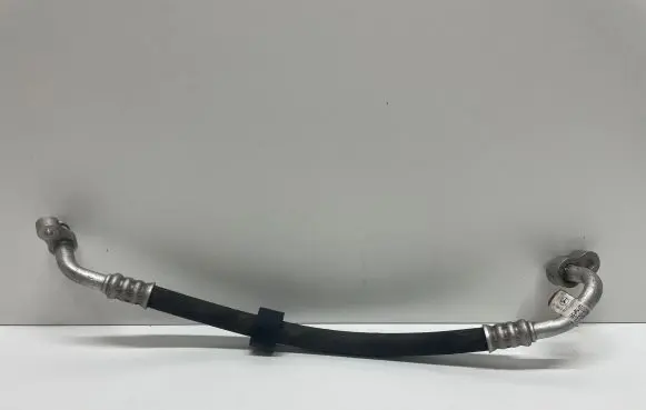 Mercedes-Benz ML AMG W166 Air conditioning (A/C) pipe/hose A1668302315