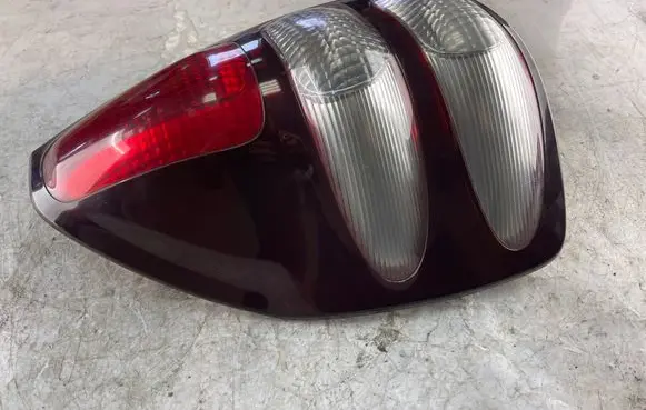 Toyota Land Cruiser (J120) Rear/tail lights