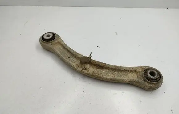 Audi Q7 4L Rear control arm