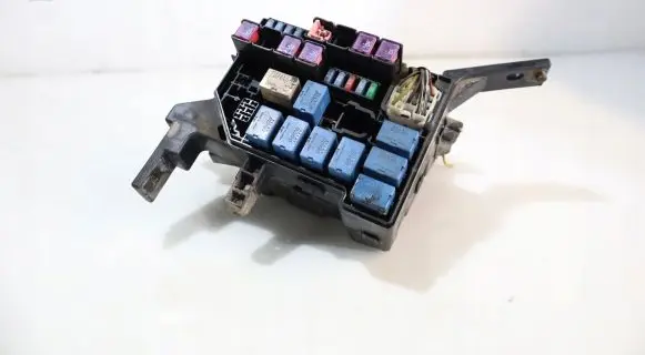 Suzuki Swift I Fuse box set