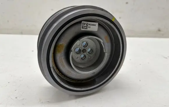 Mini Cooper Countryman F60 Crankshaft pulley 8624802