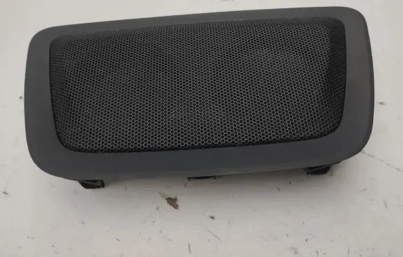 Citroen C4 III e-C4 Dash center speaker trim cover 9831084580