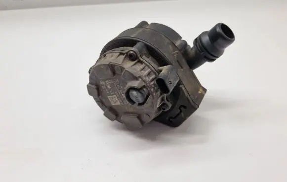 BMW X3 G01 Electric auxiliary coolant/water pump 8663248