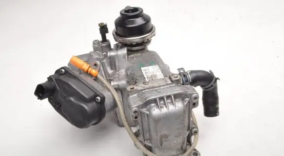 Audi A8 S8 D4 4H EGR valve cooler 059131515BQ