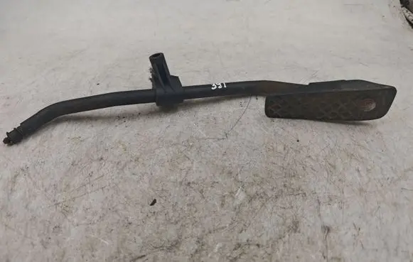 Audi 80 90 B3 Accelerator throttle pedal
