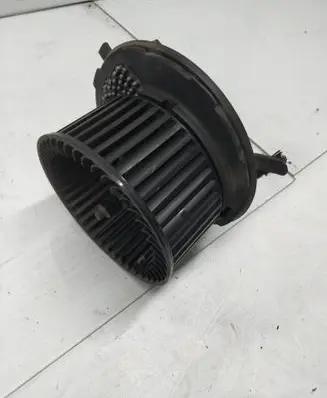 Volkswagen PASSAT B6 Heater blower motor/fan resistor 3C0907521D 997211A 3C1820015L