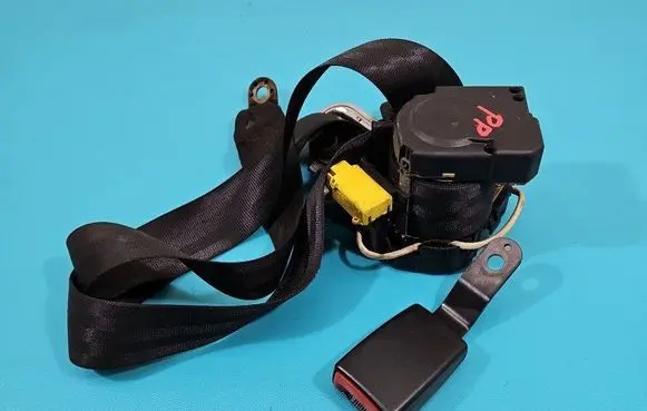 Volkswagen Transporter - Caravelle T5 Front seatbelt 7H0857806F IMPRK1452136