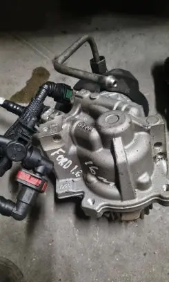 Ford Fiesta Fuel injection high pressure pump 9811347280 0445010592