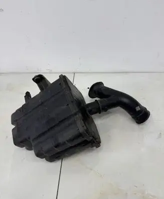 Nissan Primera Intake resonator 3981070938