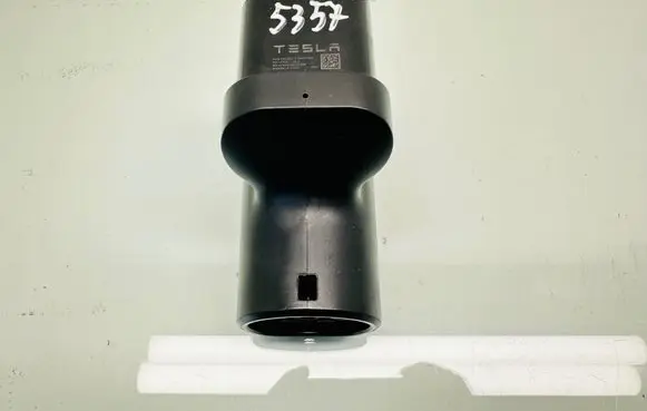 Tesla Model S Electric car charge socket 147521100C 410VDC210ADC