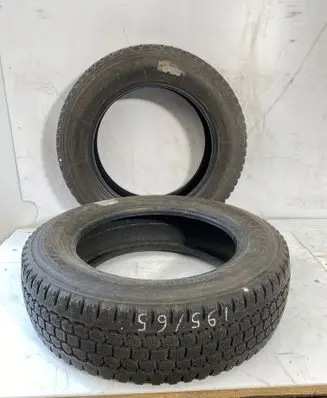 Iveco Daily 35.8 - 9 R16 C winter tire 