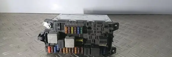 Mercedes-Benz E W211 Fuse module 2115453101