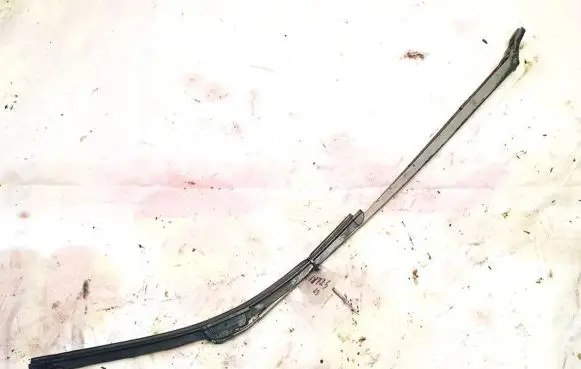 Renault Laguna II Front wiper blade arm