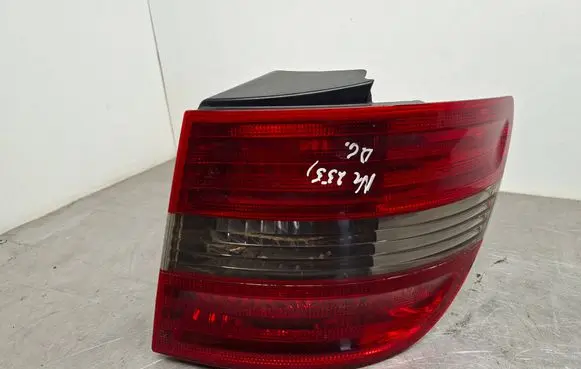 Mercedes-Benz B W245 Rear/tail lights A1698202664