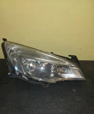 Opel Astra J Headlight/headlamp 1EG01001102 0100110210106100