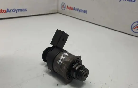 BMW 3 E90 E91 Fuel pressure sensor 7797875 13517797875 0928400798
