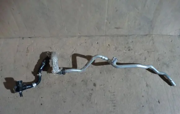 Porsche 997 Engine coolant pipe/hose