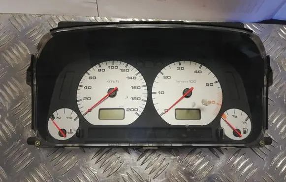Volkswagen Golf III Speedometer (instrument cluster) 5392325900