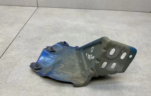 Opel Mokka X Fender mounting bracket 