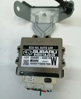Subaru Legacy Light module LCM 84051AJ030