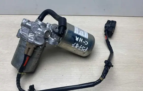 Toyota C-HR I Vacuum pump 4707047080