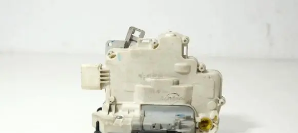 Audi A6 S6 C6 4F Front door lock 4F1837015