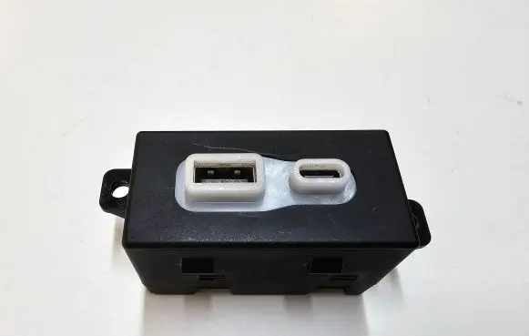 Jeep Grand Cherokee WL USB control unit 68422663AC