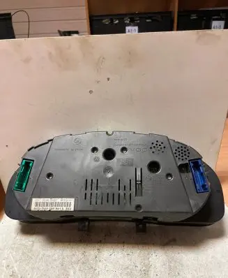 Skoda Superb B5 (3U) Speedometer (instrument cluster) 3U0820841A 110080T5007
