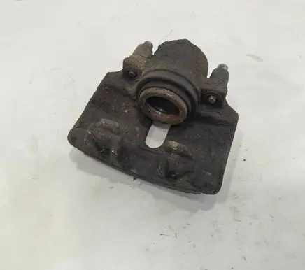 Volkswagen PASSAT B6 Front brake caliper