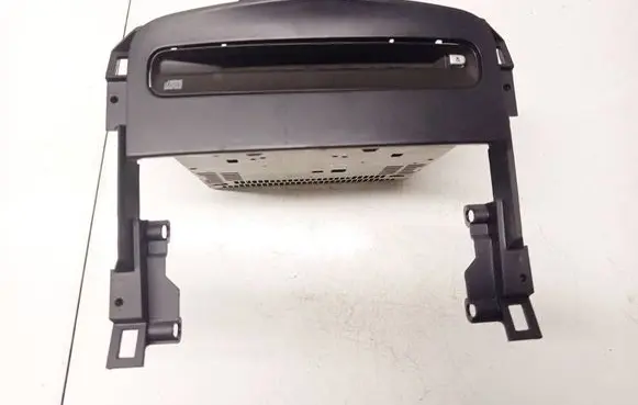 Nissan Primera CD/DVD changer E13022211