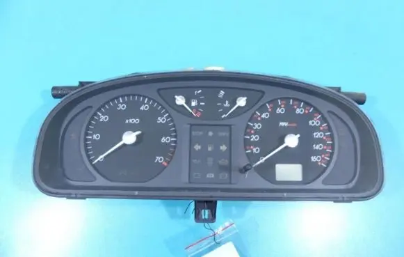 Renault Laguna II Speedometer (instrument cluster) 8200218862 IMPRK1317024