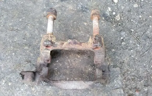 Skoda Octavia Mk2 (1Z) Brake caliper pad carrier rear 