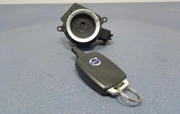 Volvo S40 Ignition lock 31252481