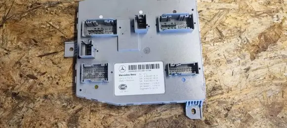 Mercedes-Benz C W205 Comfort/convenience module A2059003913 A2059013904 A2229024108