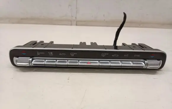 Mercedes-Benz GLA H247 Climate control unit A2479056803