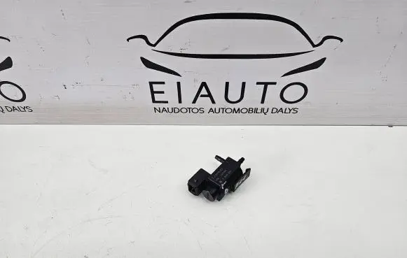 BMW 5 F10 F11 Turbo solenoid valve 7810831 70231800 13T196