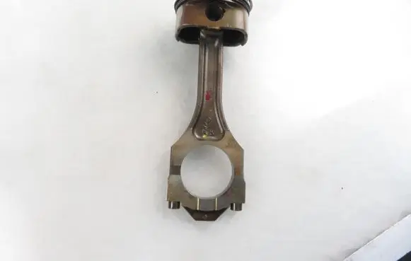 Volkswagen Phaeton Piston with connecting rod 07DM