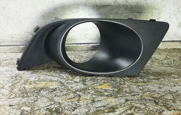 Subaru Legacy Front fog light trim/grill 57731AG670