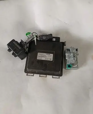 Mercedes-Benz Sprinter W906 Engine ECU kit and lock set A2711500391