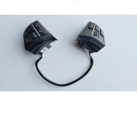 Steering wheel buttons/switches