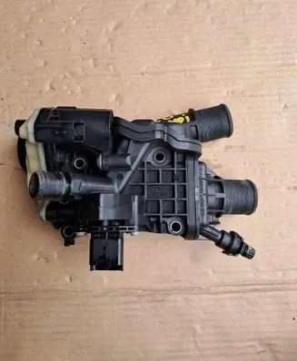 Peugeot 508 Thermostat/thermostat housing 9804160380