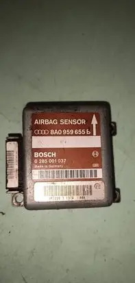 Audi A4 S4 B5 8D Airbag control unit/module 0285001037 8A0959655B